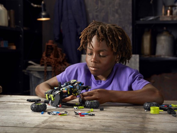 Конструктор LEGO Technic Monster Jam Grave Digger 42118