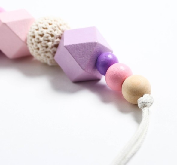 Держатель для пустышки «Колечко», дерев., цвет розовый