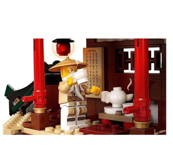 Конструктор LEGO Minecraft The Bakery 21184