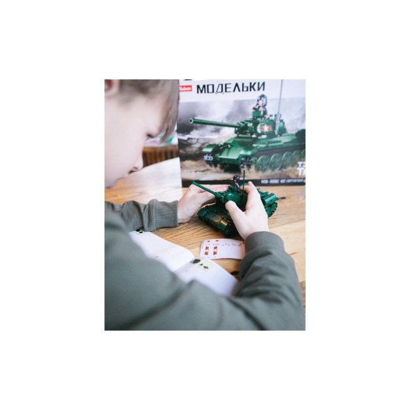 Конструктор SLUBAN Танк Т34/85 M38-B0982, 497 деталей