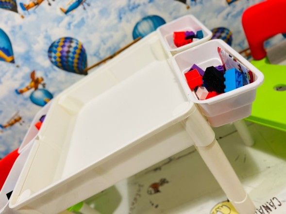 Столик 3 в 1 панель Lego+Песочница+Стол, 100 деталей блоков