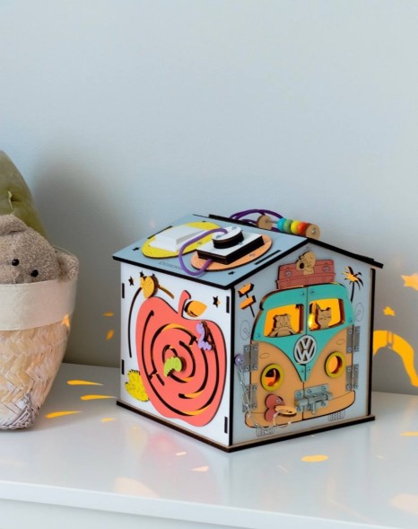 Бизи Дом с бегемотом