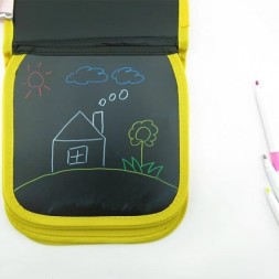 Меловая книжка для рисования водными маркерами, 12 маркеров, 7 страниц