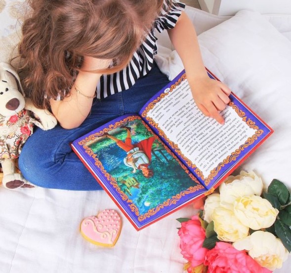 Книга в твёрдом переплёте «Волшебные сказки», 128 стр.