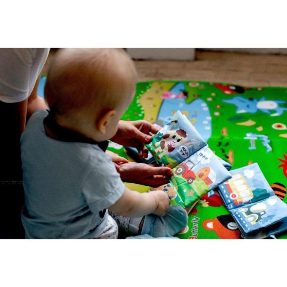 Книжка-шуршалка «Мои первые слова» 10х10 см