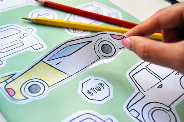 Активити - наклейки для мальчиков (Раскрась и Наклей!)