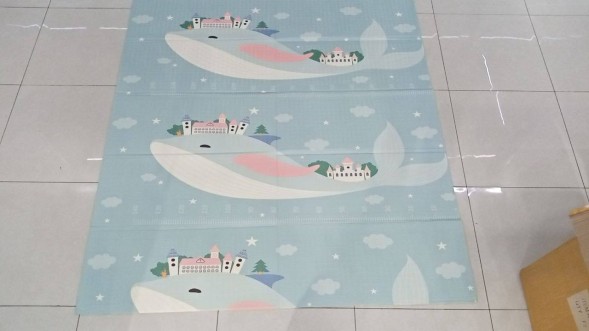 Детский коврик игровой Кит- УЦЕНКА! Немного мятый