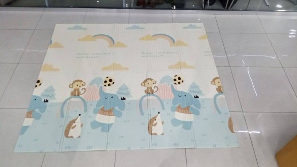 Детский коврик игровой Кит- УЦЕНКА! Немного мятый