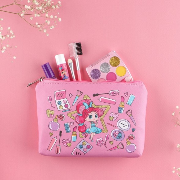 Набор косметики с косметичкой «Твой стиль»