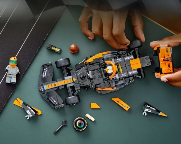 Конструктор LEGO Speed Champions Гоночный автомобиль McLaren Формулы 1 Макларен версия 2023 года 76919
