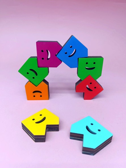 Деревянные кубики для творческих детей. Кубики-балансиры