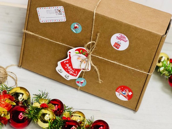 Подарочная коробка