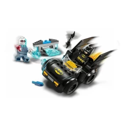 Конструктор LEGO Batman Movie 76301 Бэтмен и Бэтмобиль vs м.Фриз блочный