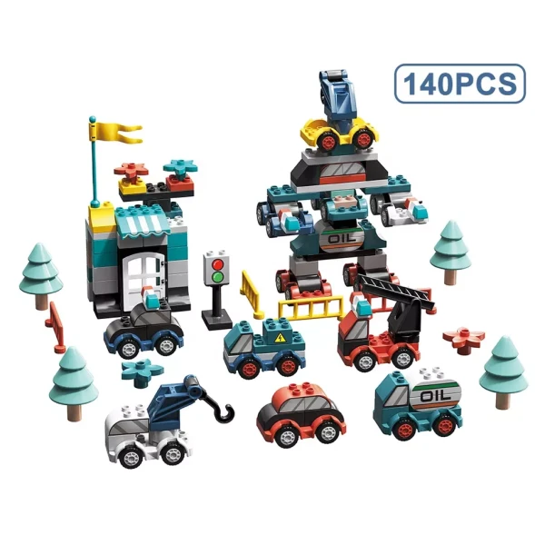 Развивающий конструкторы с шариками и горками Робот, 140 крупных деталей. Нижняя платформа в набор не входит