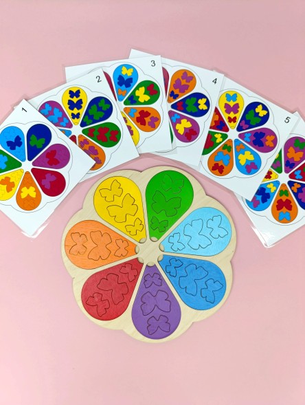 Игра- вкладыш «Цветочек с бабочками»