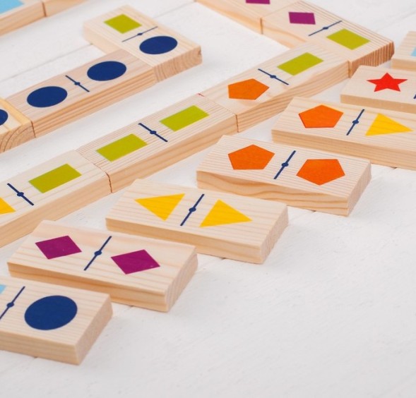 Домино «Геометрические фигуры», 28 деталей