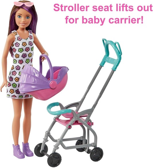 Игровой набор Barbie Skipper Babysitters Inc с куклой, коляской, куклой и 5 аксессуарами, съемное сиденье коляски для переноски
