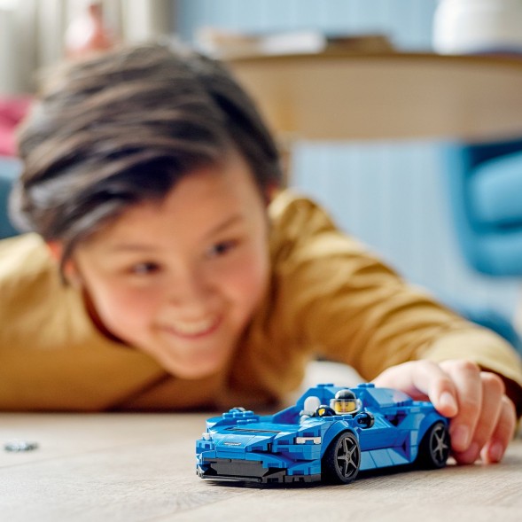 Конструктор LEGO Speed Champions McLaren Elva 76902