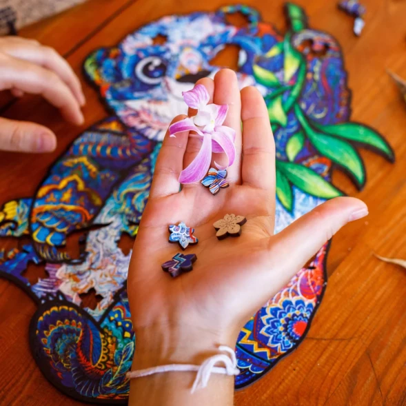 Деревянный пазл Серьезная панда, 215 деталей