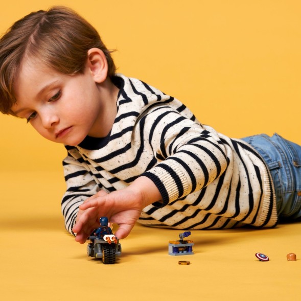 Конструктор LEGO Super Heroes Битва Капитана Америка с Гидрой 76189