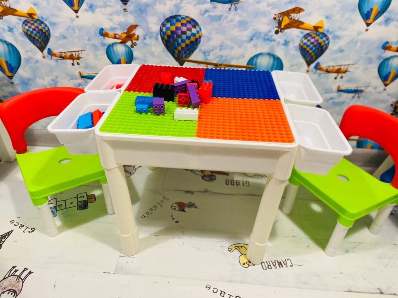 Столик 3 в 1 панель Lego+Песочница+Стол- НЕБОЛЬШОЙ БРАК, Лего в набор не входит