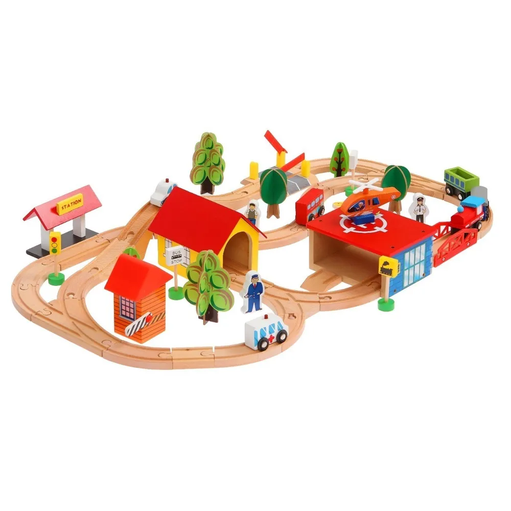 Деревянная железная дорога детская с депо, переездом, мостом, станцией, 69 деталей
